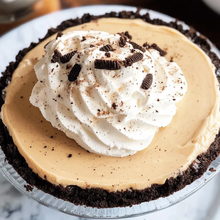 Creamy Coffee Pie Recipe (No Bake, 6 Ingredients)